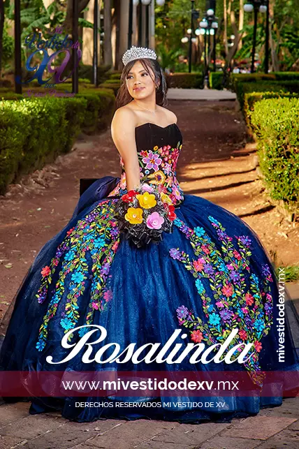 vestido de 15 años mexicano con flores